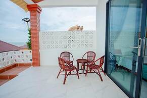 Adora Bay Ke Ga Beach Resort - Onsite Water Park