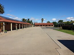 Finley Palm Motor Inn