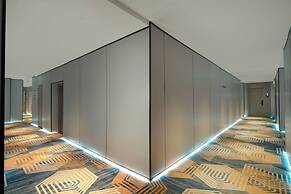 HuaLv Hotel - Guangzhou Zhujiang Wuyang