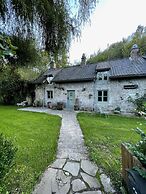 La Petite For t 17th Cent Cottage Near Durbuy
