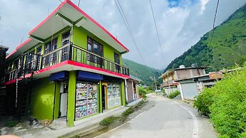 JIYAHA WATERFALL AND SNOW VIEW HOMESTAY