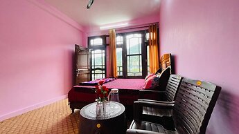 JIYAHA WATERFALL AND SNOW VIEW HOMESTAY