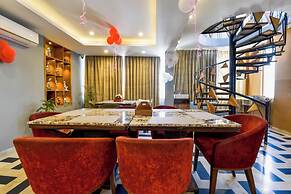 Naivara Boutique Hotel