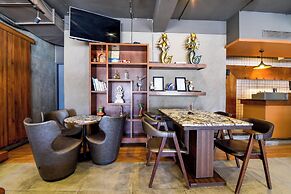 Naivara Boutique Hotel