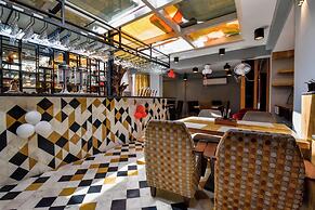 Naivara Boutique Hotel