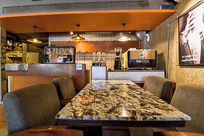 Naivara Boutique Hotel