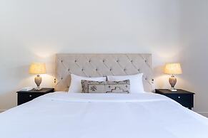 Al Junaidi Farm by Bridge Retreats