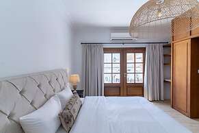 Al Junaidi Farm by Bridge Retreats