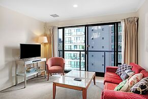 City Hideaway 1 BR Apt with Pool - Gym