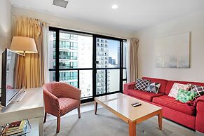 City Hideaway 1 BR Apt with Pool - Gym