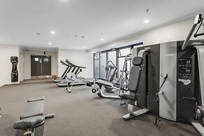 City Hideaway 1 BR Apt with Pool - Gym