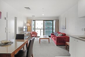 City Hideaway 1 BR Apt with Pool - Gym