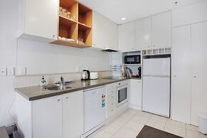 City Hideaway 1 BR Apt with Pool - Gym