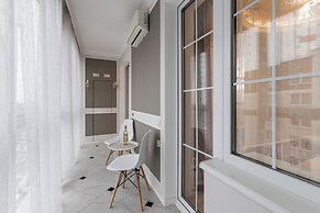 Designer Apartments near Dana Mall
