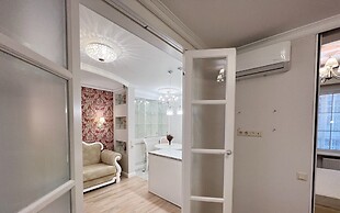 Designer Apartments near Dana Mall
