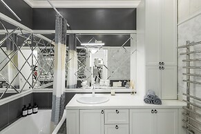 Designer Apartments near Dana Mall