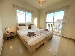 Villa Rugiada With Pool and sea View Located on the Front of Nissi Bea