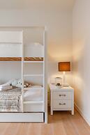 Modern Apartment Close to the Beach