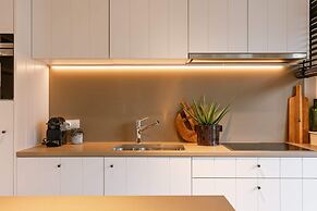 Modern Apartment Close to the Beach