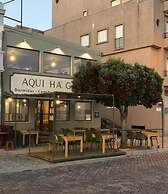 Hostel Aqui Há Gato