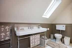 Richmond Garden Serenity