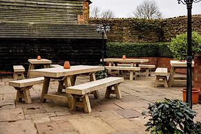 The Olde Coach House Inn