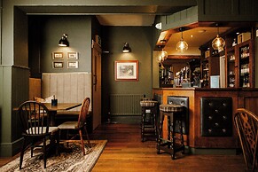 The Olde Coach House Inn