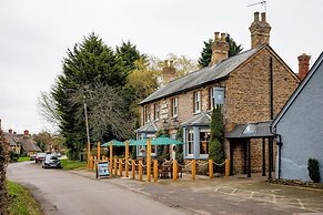 The Olde Coach House Inn