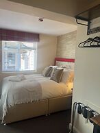 The Olde Coach House Inn