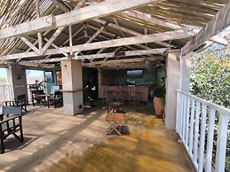 Room in Lodge - Luxury Suite in Zambezi Boutique Lodge 10