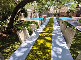 Room in Lodge - Luxury Suite in Zambezi Boutique Lodge 9 With Free Tow