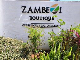 Room in Lodge - Luxury Suite in Zambezi Boutique Lodge 2, Free 4x4 Tow