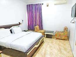 Pacific Paradise Suites