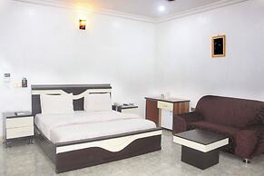 Pacific Paradise Suites