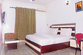 Pacific Paradise Suites