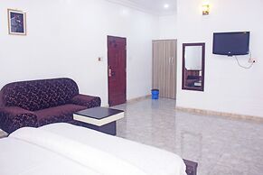 Pacific Paradise Suites