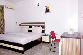 Pacific Paradise Suites