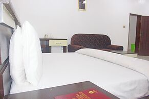 Pacific Paradise Suites