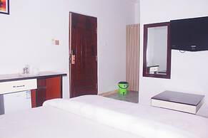 Pacific Paradise Suites