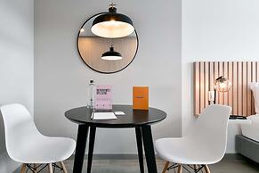 w Impeccable Loft w Great View in Santa Barbara