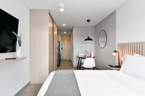 w Impeccable Loft w Great View in Santa Barbara