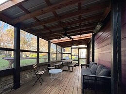 East Austin Bungalow With Music Studio Firepit