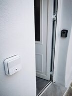 Authentic White House in Paros Lefkes