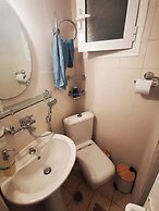 Authentic White House in Paros Lefkes