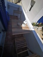 Authentic White House in Paros Lefkes