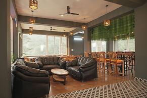 Hotel Alchemy Bistro & Inn