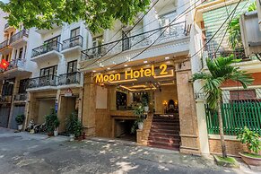 Moon Hotel Do Quang