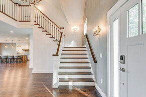 Steps From Oneida Lake: Spacious Gem w/ Game Room!