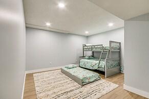 Steps From Oneida Lake: Spacious Gem w/ Game Room!