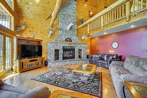 Game Room, Deck & Yard: Lake of the Ozarks Retreat